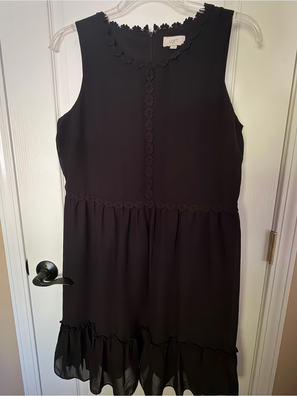 LOFT Black Sleeveless Lace-Trim Shift Dress size 14